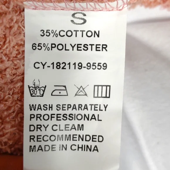 Women's Small peach colored 2 piece Cardigan and shorts set - Picture 10 of 11